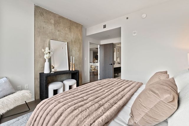 55 Lagrange St PH21C, Boston, MA 02116