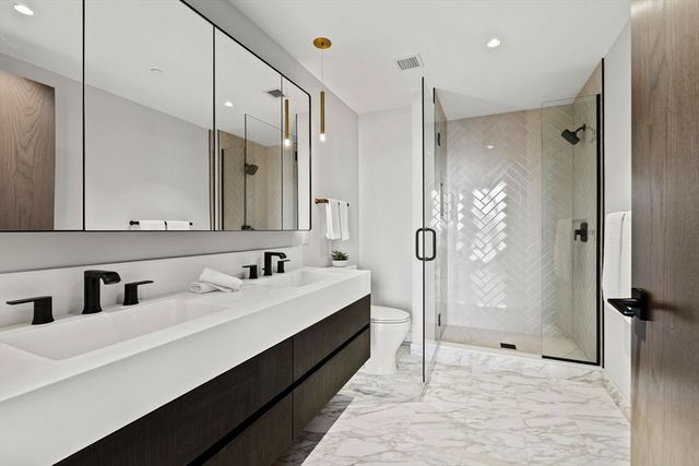 55 Lagrange St PH21C, Boston, MA 02116