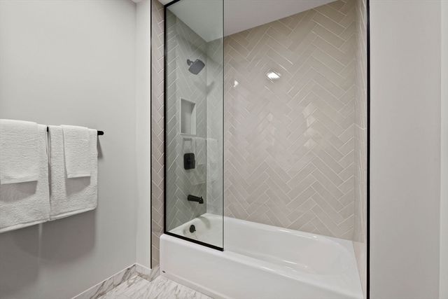 55 Lagrange St PH21C, Boston, MA 02116