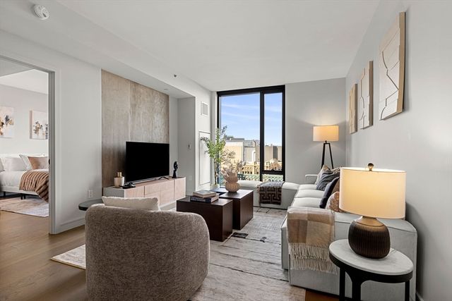 55 Lagrange St PH21C, Boston, MA 02116