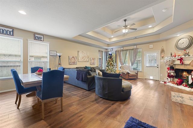 111 Quail Meadow Drive, Conroe, TX 77384