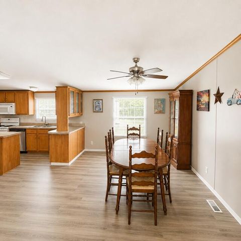 1086 Landing Road, Manning, SC 29102