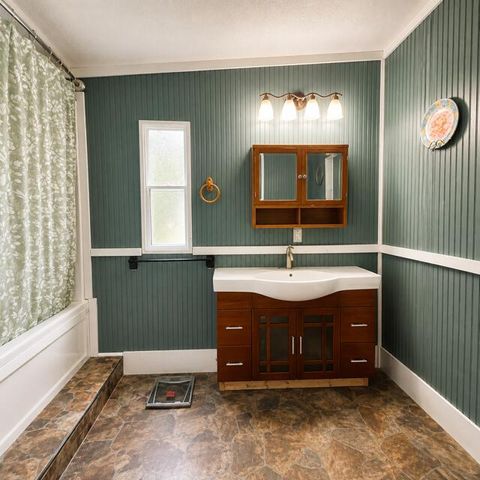 1086 Landing Road, Manning, SC 29102