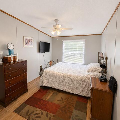 1086 Landing Road, Manning, SC 29102