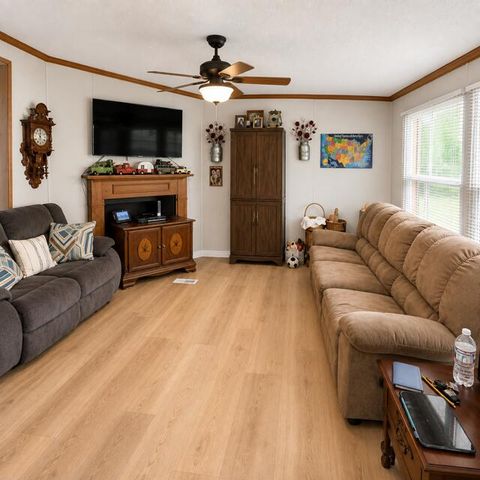 1086 Landing Road, Manning, SC 29102
