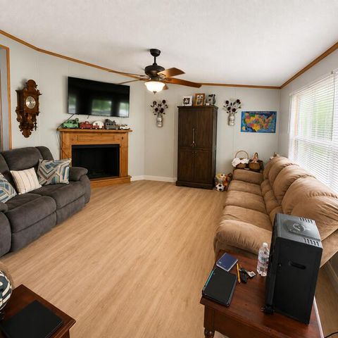 1086 Landing Road, Manning, SC 29102