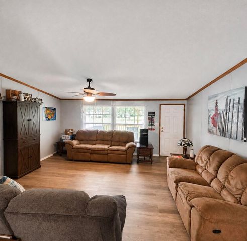 1086 Landing Road, Manning, SC 29102