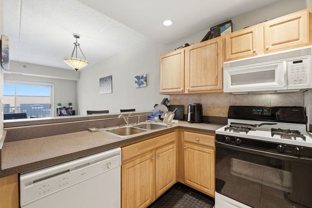 6238 W 26th Street 203, Berwyn, IL 60402