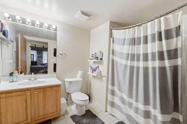 6238 W 26th Street 203, Berwyn, IL 60402
