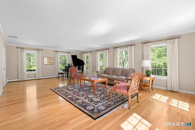 33 Topledge Road, Redding, CT 06896