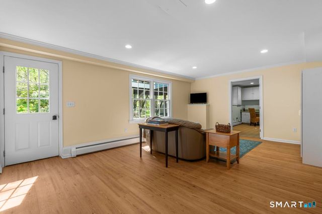 33 Topledge Road, Redding, CT 06896