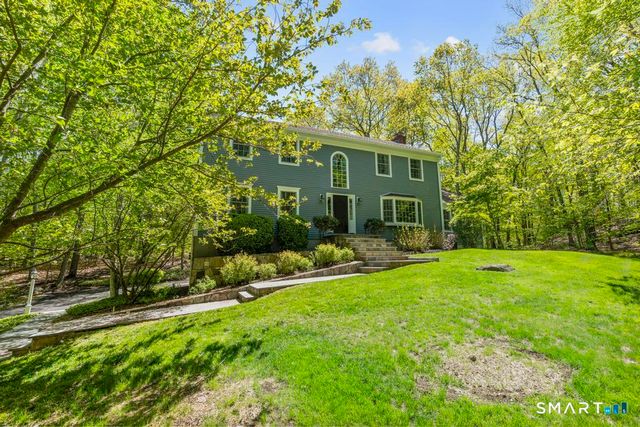 33 Topledge Road, Redding, CT 06896