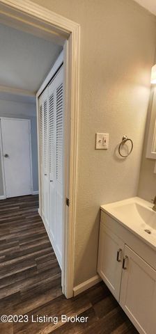 13331 Horncastle Way, Louisville, KY 40272