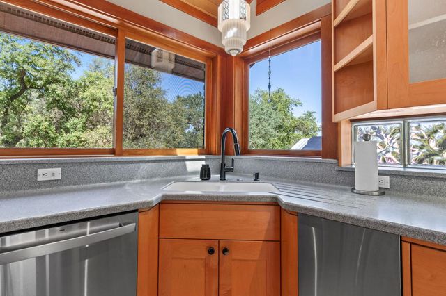 110 Allen Ranch Rd, Sutter Creek, CA 95685