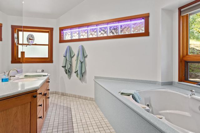 110 Allen Ranch Rd, Sutter Creek, CA 95685