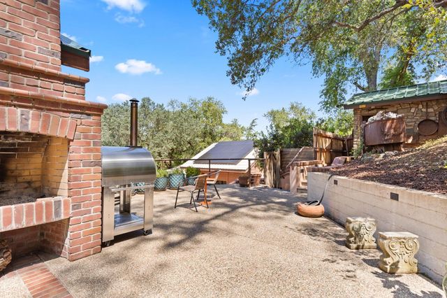 110 Allen Ranch Rd, Sutter Creek, CA 95685