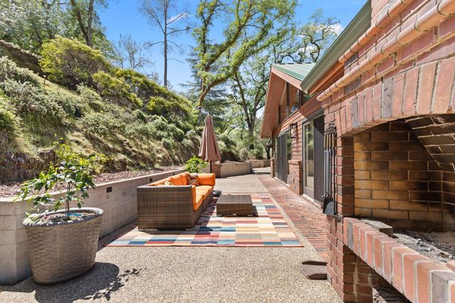110 Allen Ranch Rd, Sutter Creek, CA 95685