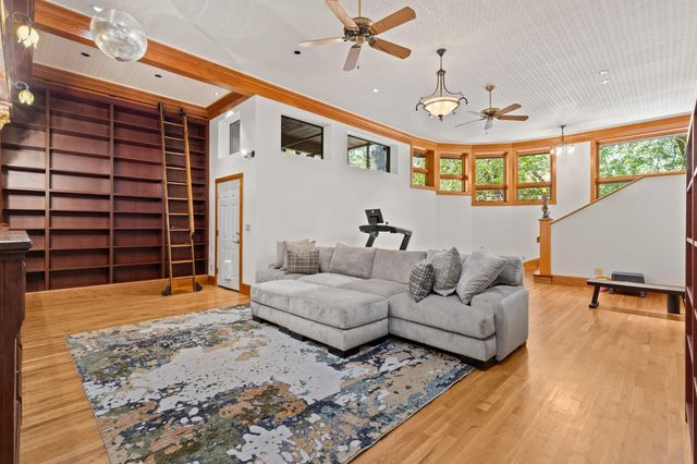 110 Allen Ranch Rd, Sutter Creek, CA 95685