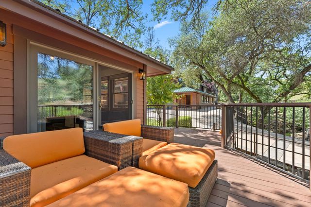 110 Allen Ranch Rd, Sutter Creek, CA 95685