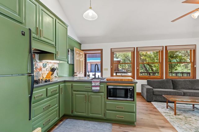 110 Allen Ranch Rd, Sutter Creek, CA 95685