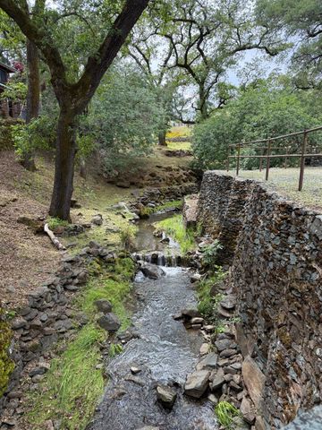 110 Allen Ranch Rd, Sutter Creek, CA 95685