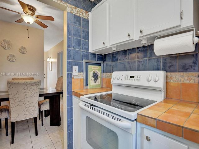 16901 NE 13th Ave 110, Miami, FL 33162