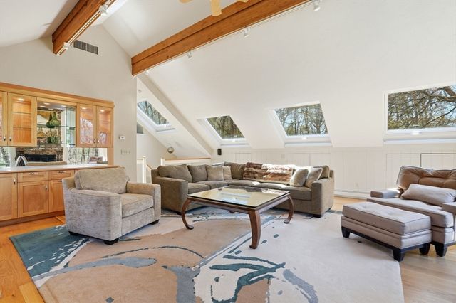 119 Lazell St, Hingham, MA 02043