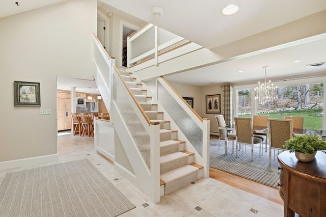 119 Lazell St, Hingham, MA 02043