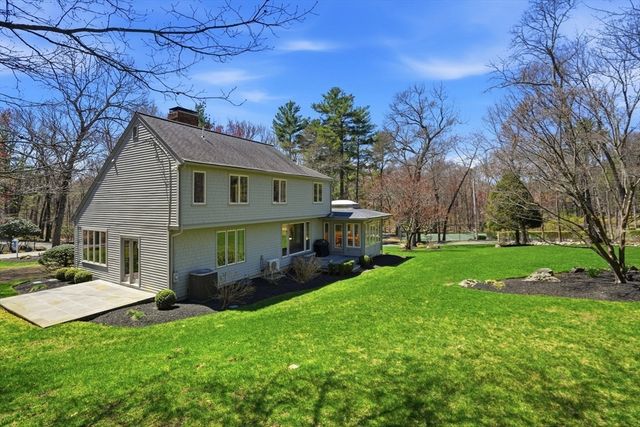 119 Lazell St, Hingham, MA 02043