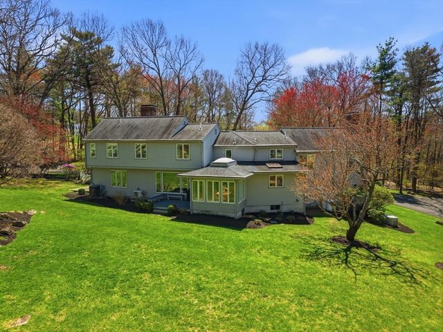 119 Lazell St, Hingham, MA 02043