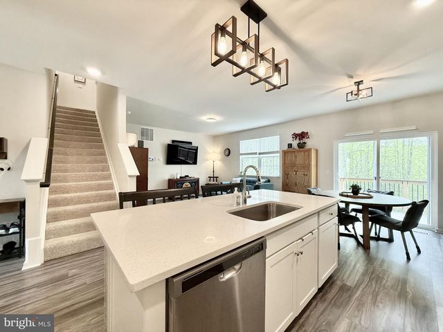 311 ROCK RAYMOND DR, Stafford, VA 22554