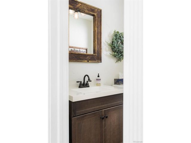 6326 Parfet St, Arvada, CO 80004