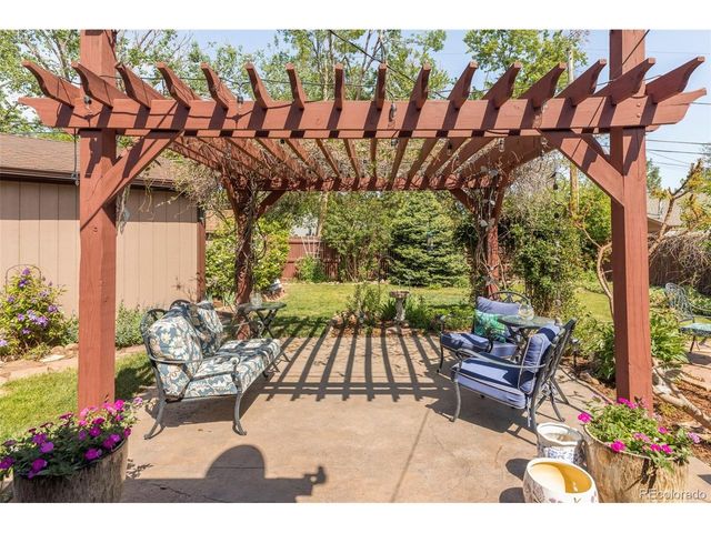 6326 Parfet St, Arvada, CO 80004