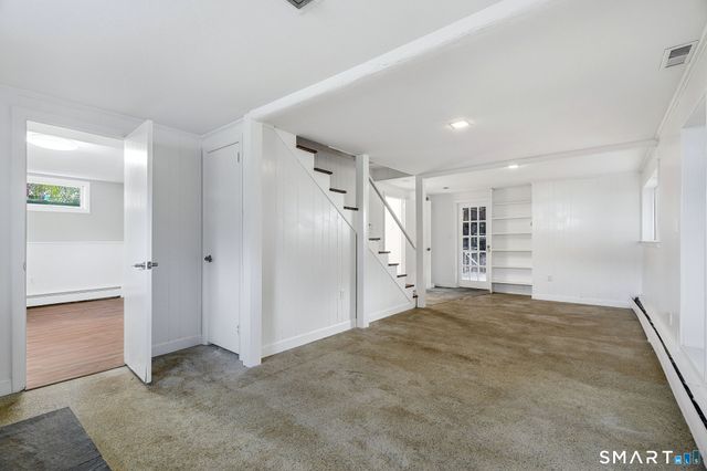 21 Tower Avenue, Groton, CT 06340