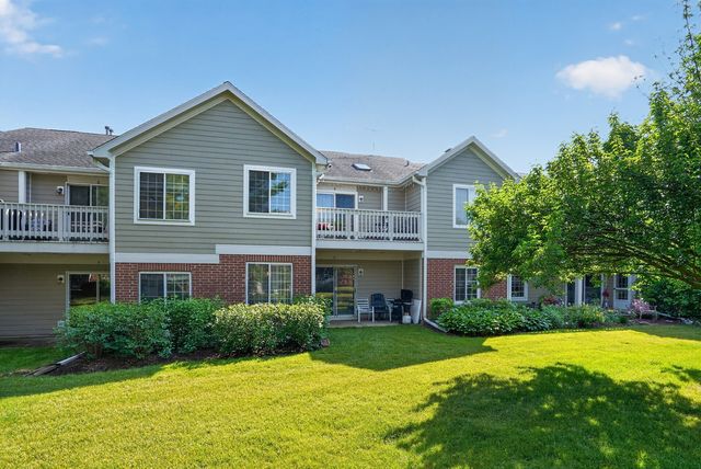 2434 Charleston Drive 3, Schaumburg, IL 60193