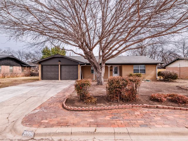 2008 10th Street, Brownwood, TX 76801