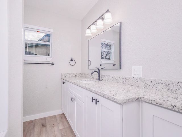 2008 10th Street, Brownwood, TX 76801