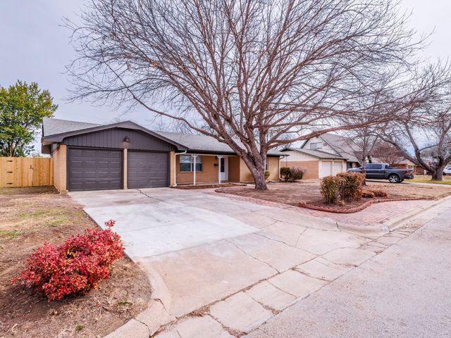 2008 10th Street, Brownwood, TX 76801