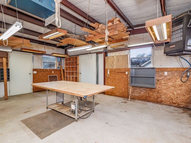 2008 10th Street, Brownwood, TX 76801