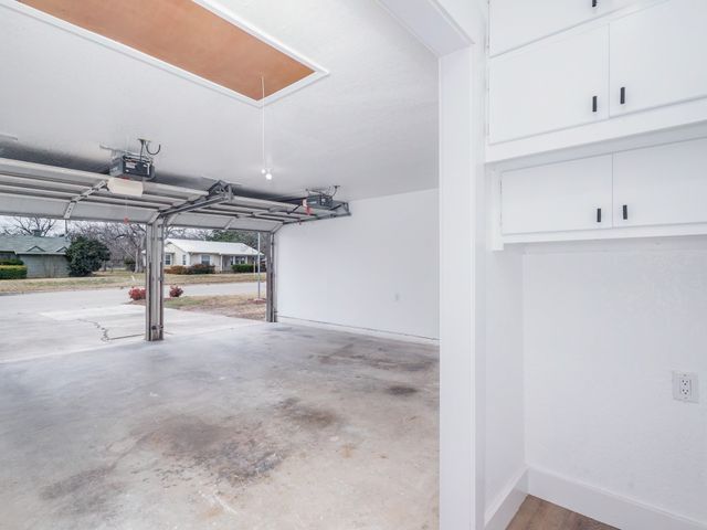 2008 10th Street, Brownwood, TX 76801