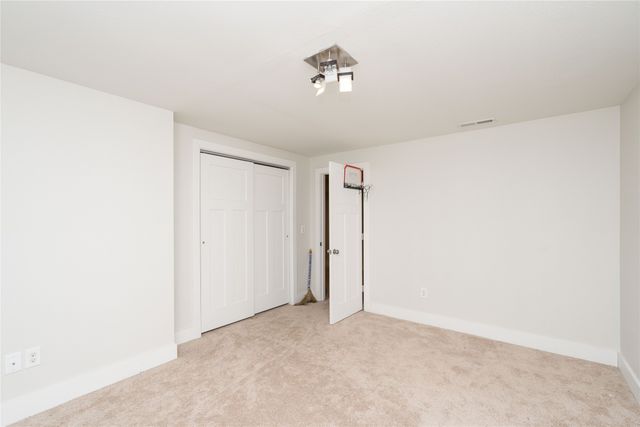 434 S 82nd Street, West Des Moines, IA 50266