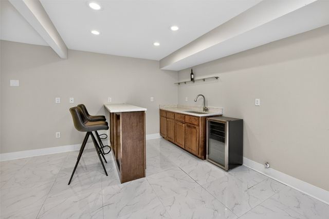 434 S 82nd Street, West Des Moines, IA 50266