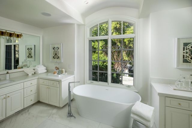 27210 Ohlone Lane, Los Altos Hills, CA 94022