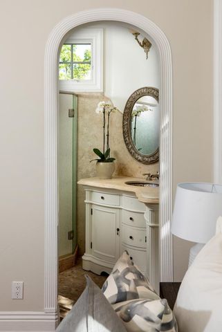 27210 Ohlone Lane, Los Altos Hills, CA 94022