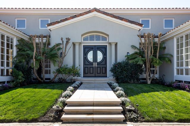 27210 Ohlone Lane, Los Altos Hills, CA 94022