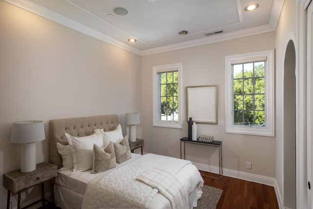 27210 Ohlone Lane, Los Altos Hills, CA 94022