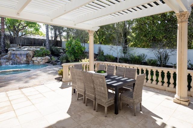 27210 Ohlone Lane, Los Altos Hills, CA 94022