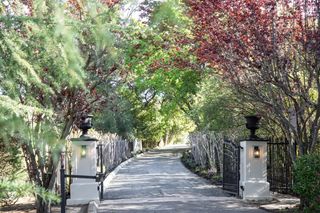 27210 Ohlone Lane, Los Altos Hills, CA 94022