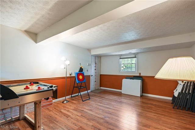 8441 Carriage Hill Drive NE, Warren, OH 44484