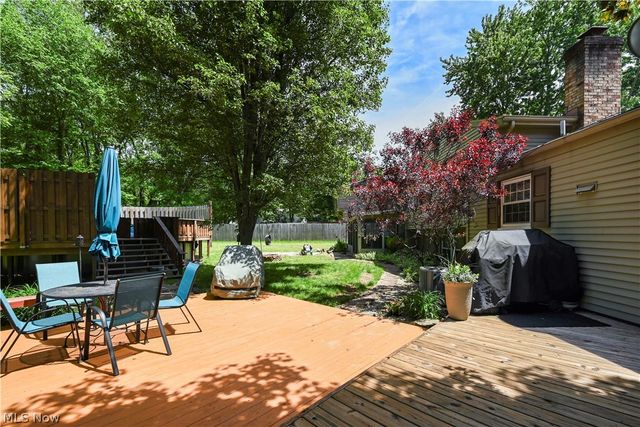 8441 Carriage Hill Drive NE, Warren, OH 44484